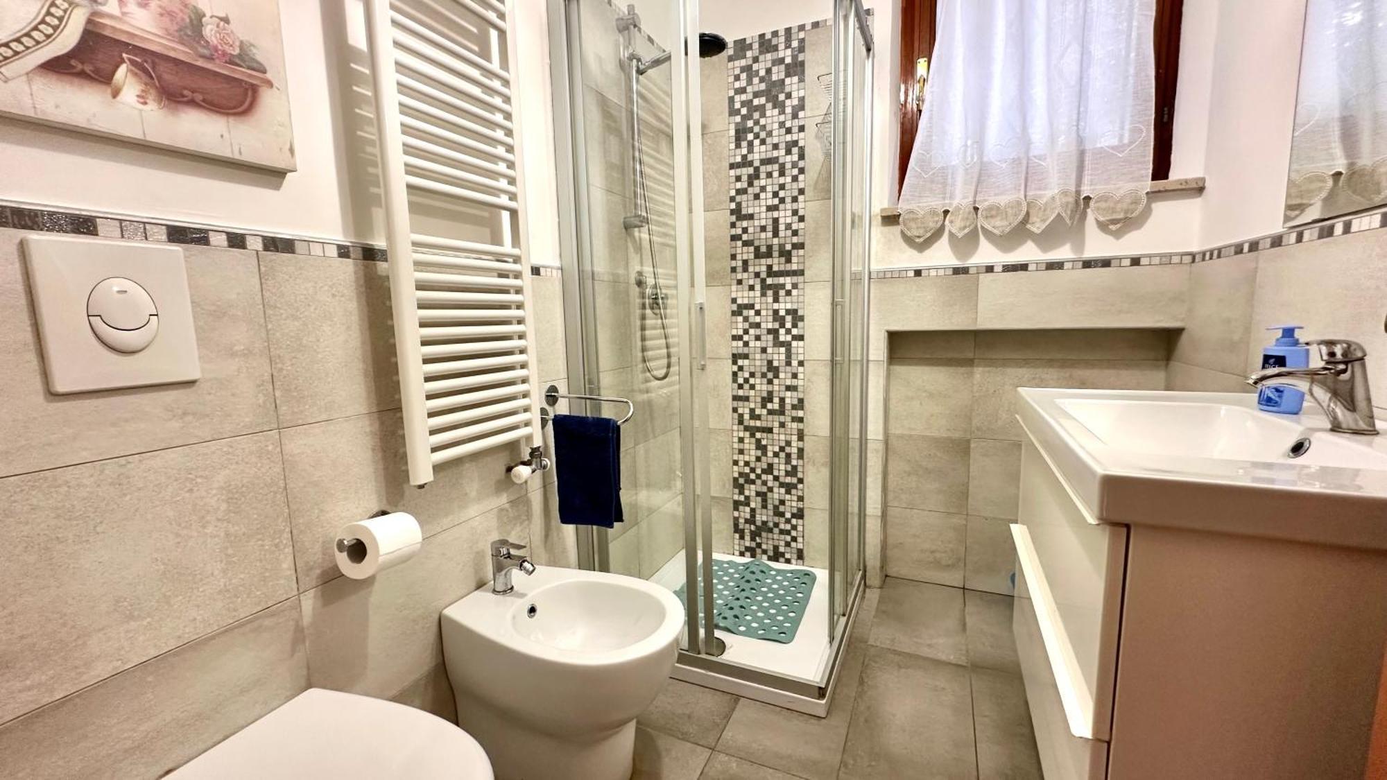 Appartamento N80 - Numana, bilocale con terrazzo in centro Sirolo Esterno foto